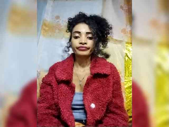 Shanya12 webcam