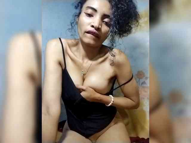 Shanya12 webcam
