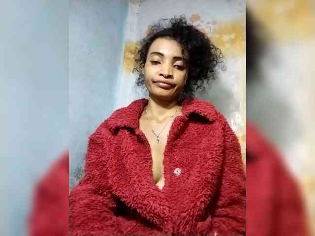 Shanya12 webcam