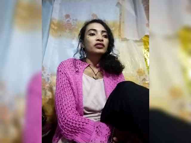 Shanya12 webcam