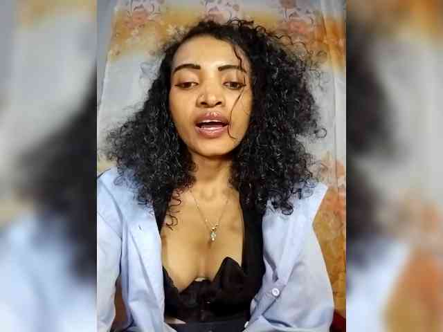 Shanya12 webcam