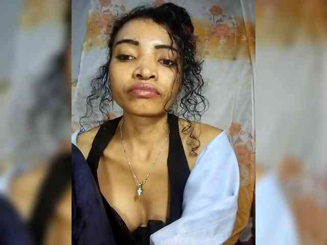 Shanya12 webcam