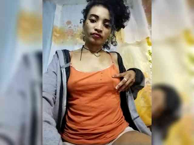 Shanya12 webcam