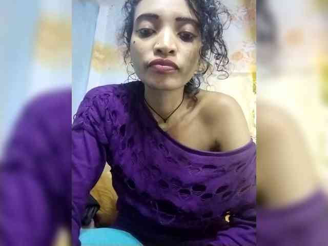 Shanya12 webcam