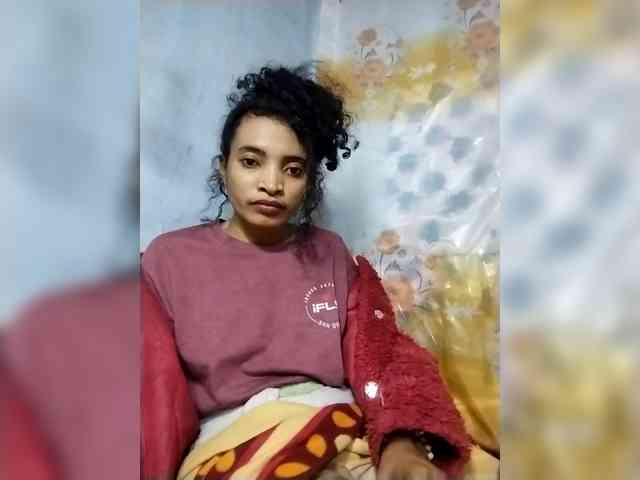 Shanya12 webcam