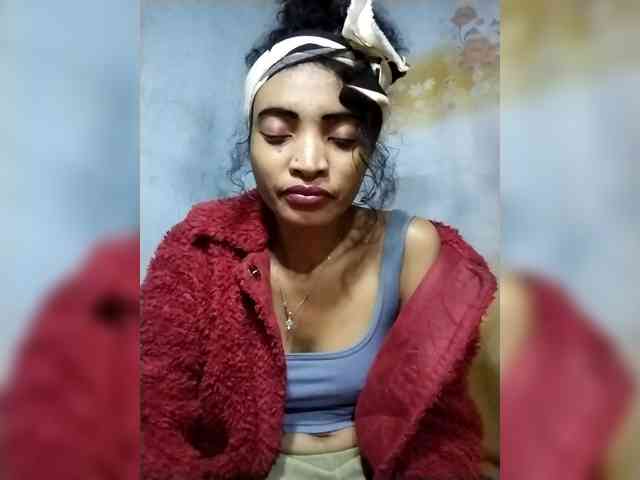 Shanya12 webcam