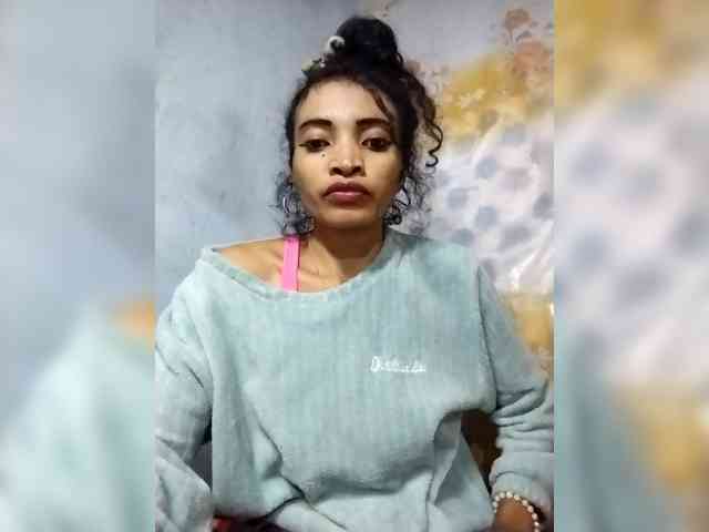 Shanya12 webcam