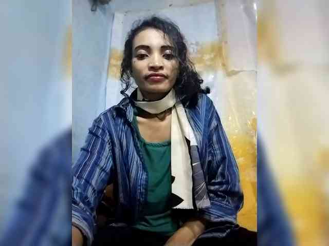 Shanya12 webcam