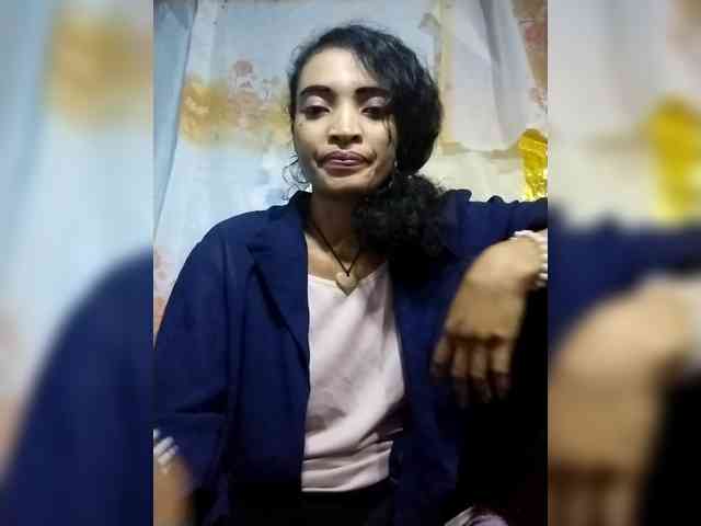 Shanya12 webcam