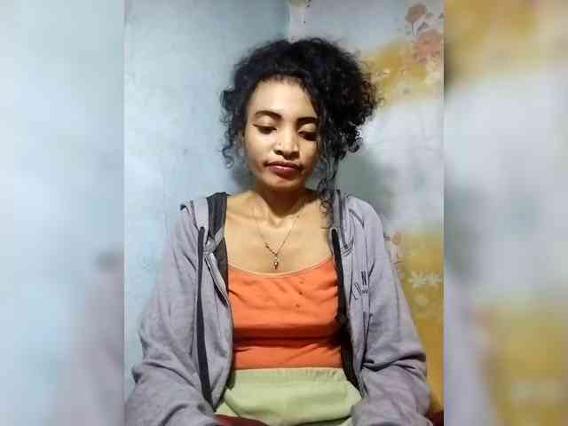 Shanya12 webcam
