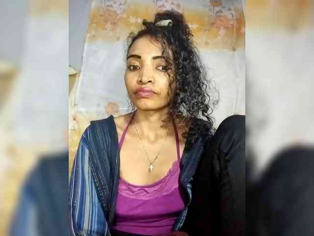Shanya12 webcam