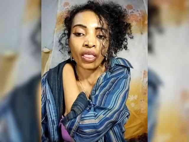 Shanya12 webcam