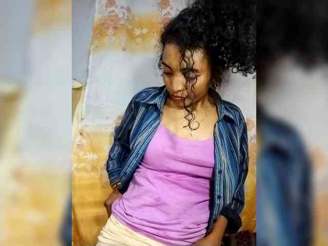 Shanya12 webcam