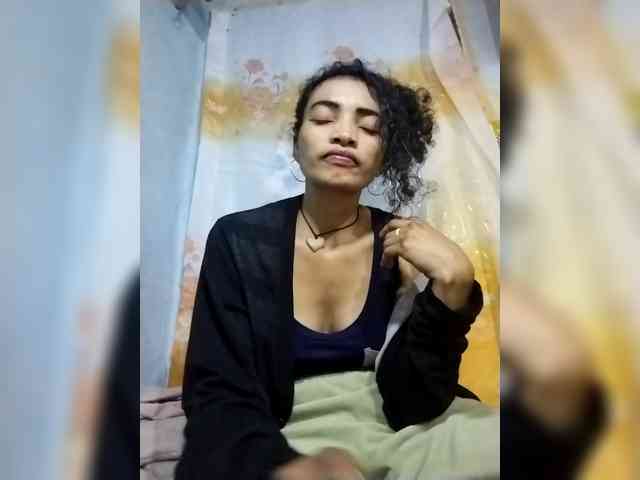 Shanya12 webcam