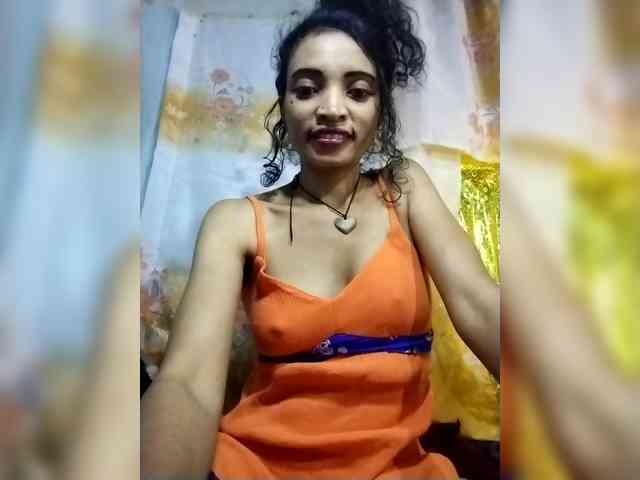 Shanya12 webcam