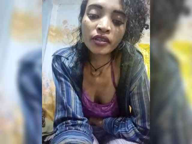 Shanya12 webcam