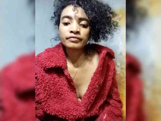 Shanya12 webcam