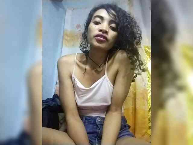 Shanya12 webcam