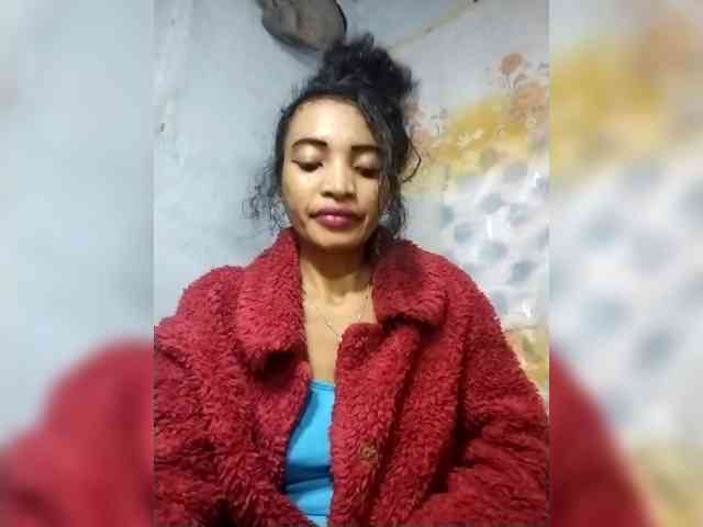 Shanya12 webcam