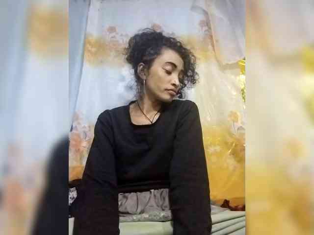 Shanya12 webcam