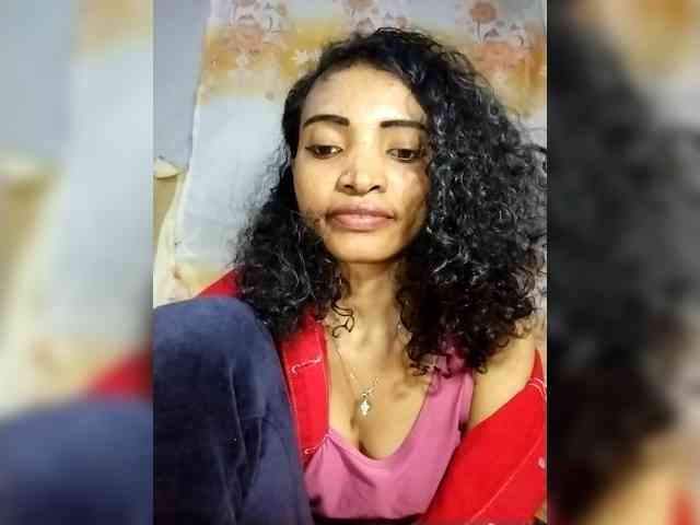 Shanya12 webcam