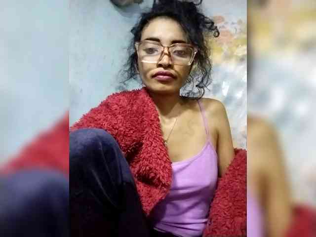 Shanya12 webcam