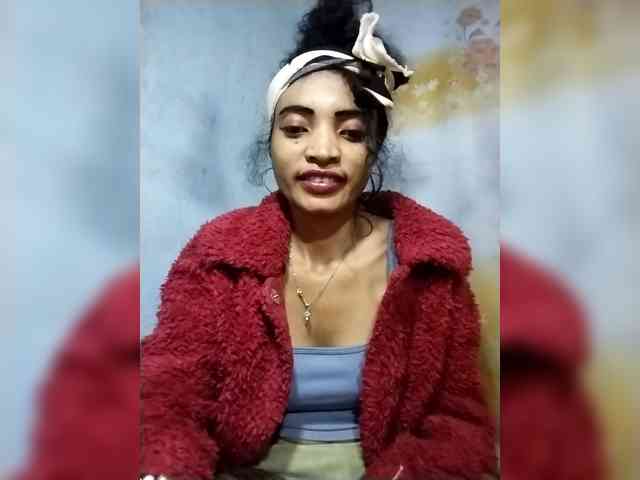 Shanya12 webcam