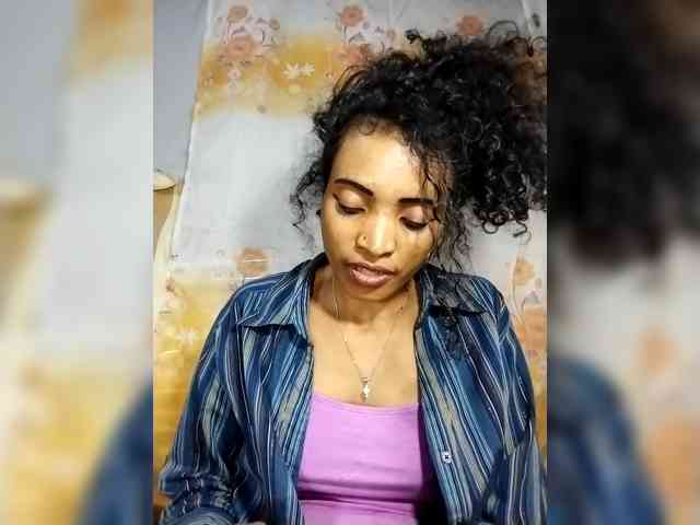 Shanya12 webcam