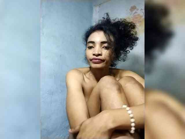 Shanya12 webcam
