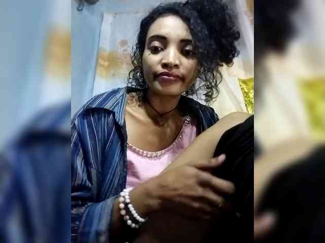 Shanya12 webcam
