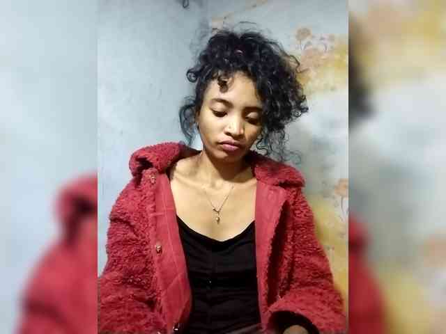 Shanya12 webcam