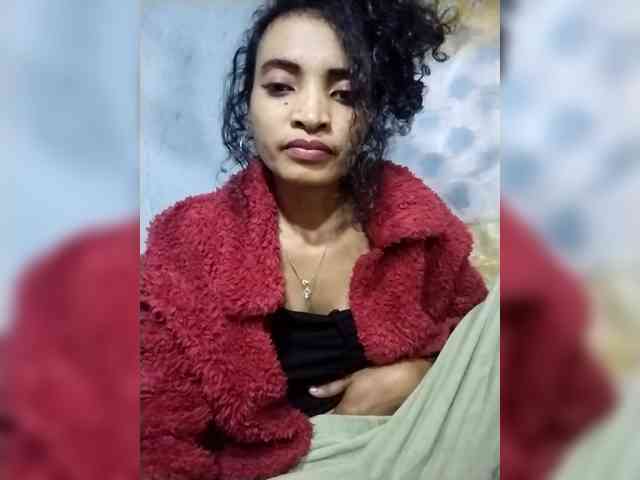 Shanya12 webcam