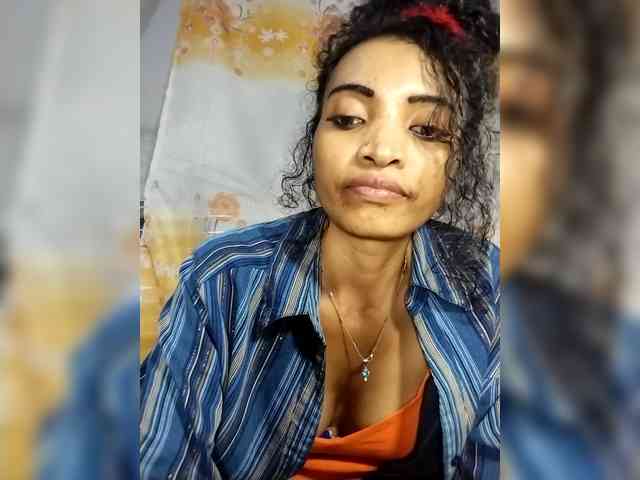 Shanya12 webcam