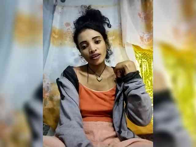 Shanya12 webcam