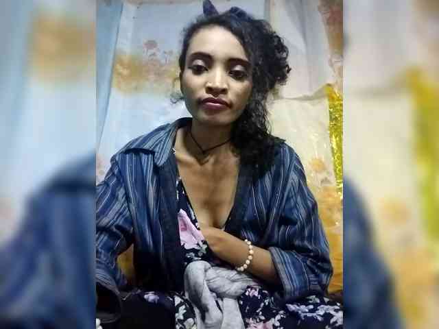 Shanya12 webcam