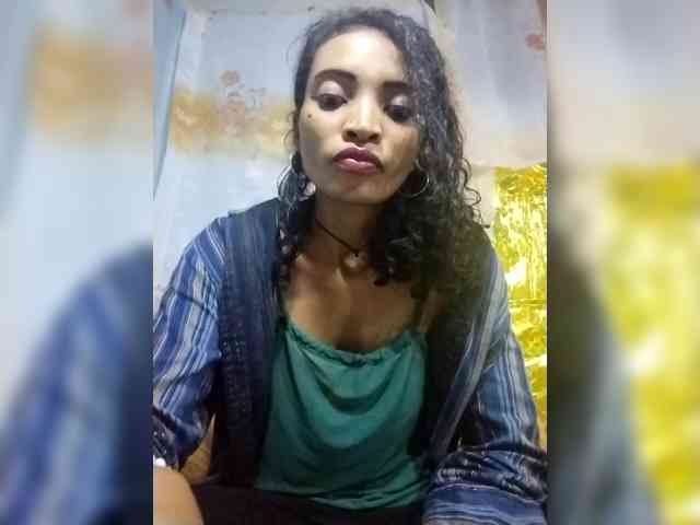 Shanya12 webcam