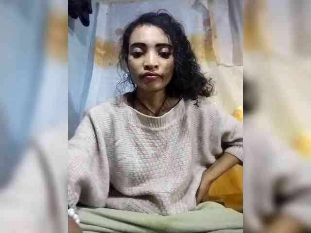 Shanya12 webcam