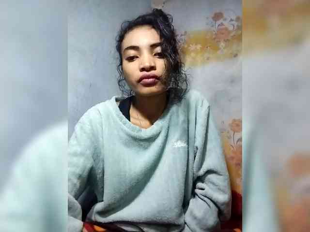 Shanya12 webcam