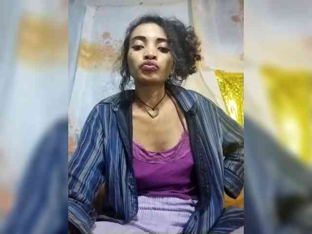 Shanya12 webcam