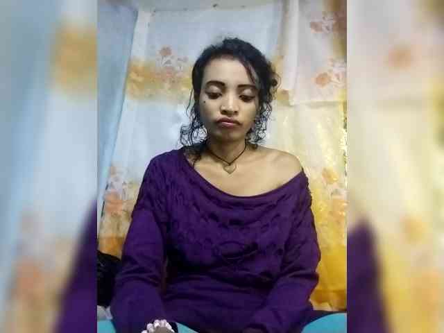 Shanya12 webcam