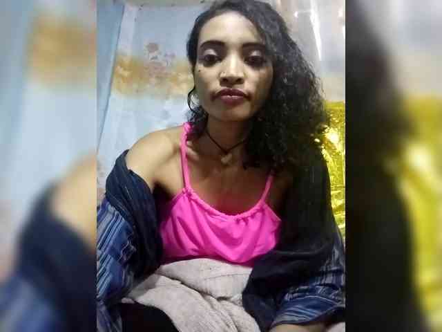 Shanya12 webcam