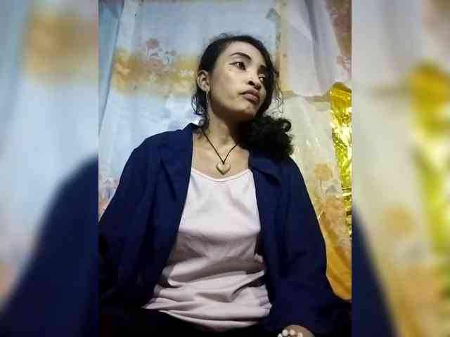 Shanya12 webcam