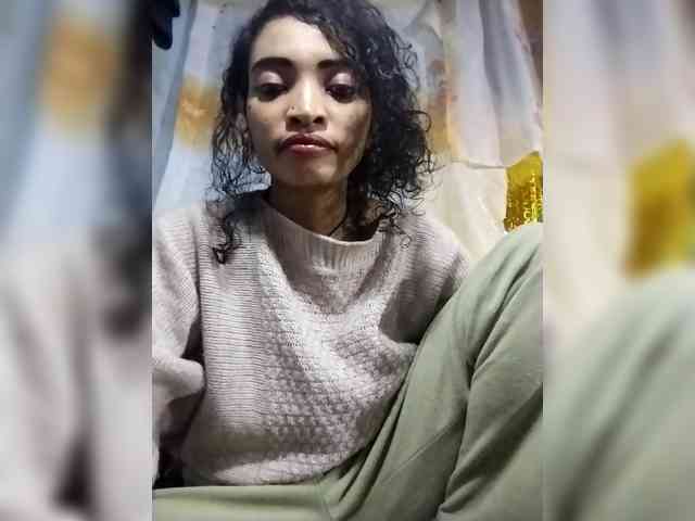 Shanya12 webcam