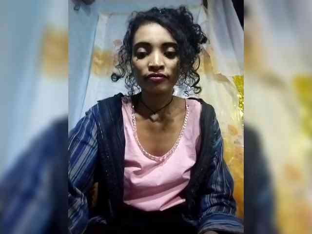 Shanya12 webcam