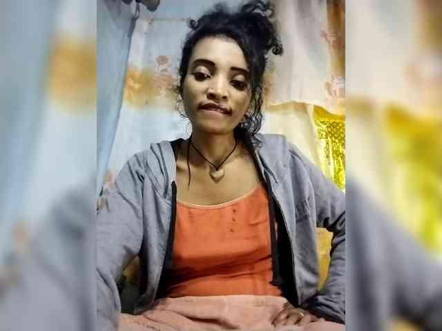 Shanya12 webcam