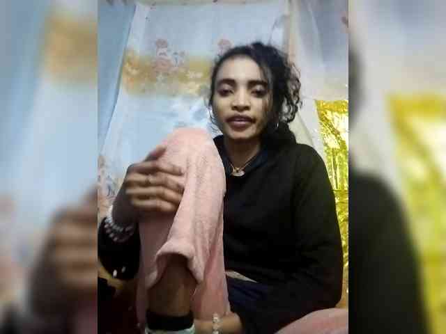 Shanya12 webcam
