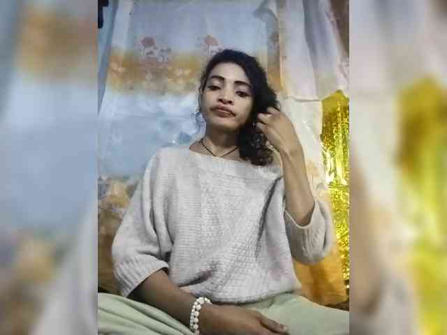 Shanya12 webcam