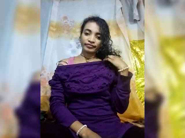 Shanya12 webcam
