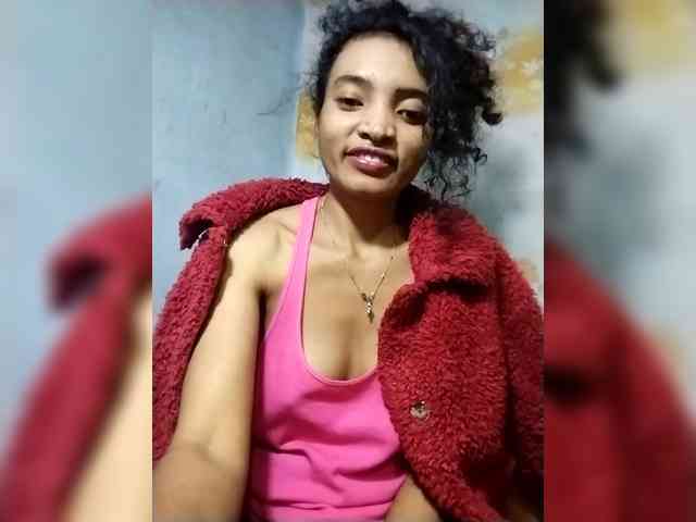 Shanya12 webcam