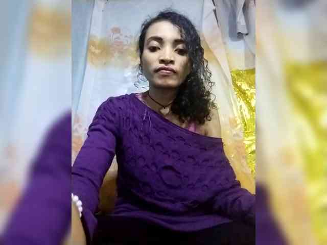 Shanya12 webcam